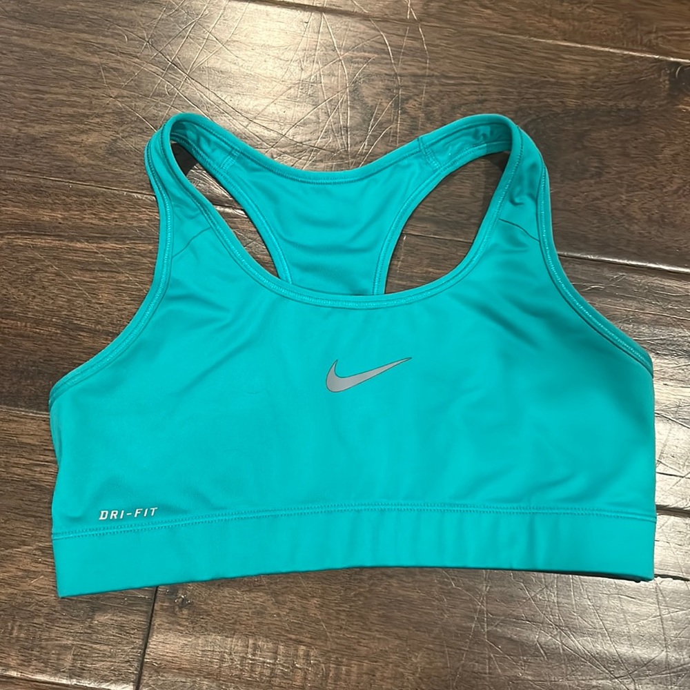 Nike Pro Sports Bra